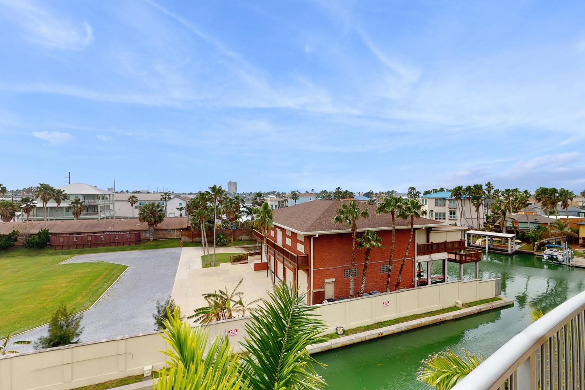 Las Marinas Condominiums South Padre Island Exterior photo
